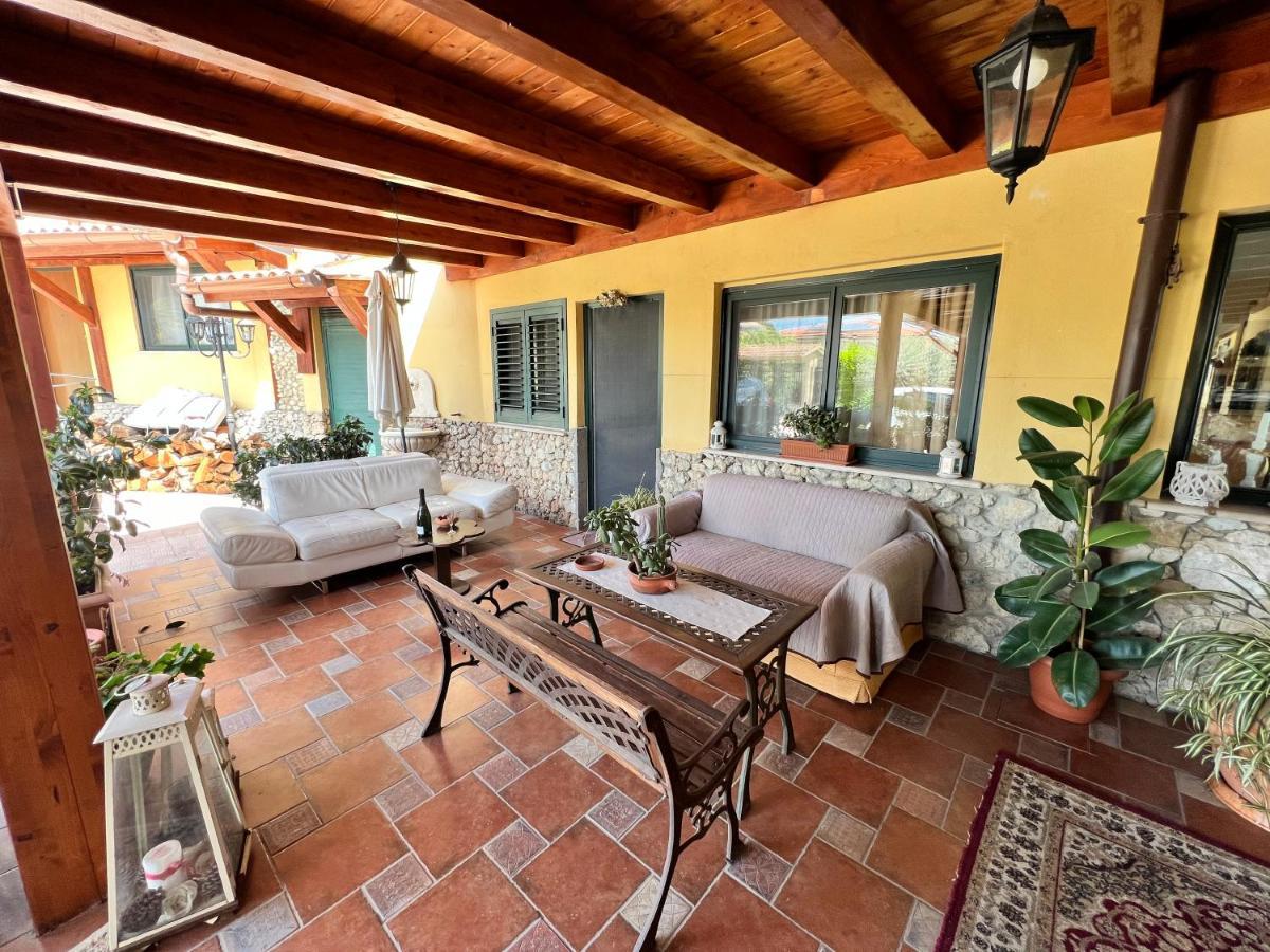 Апартаменты ***** La Casa Di Gio Кальтаниссетта Экстерьер фото